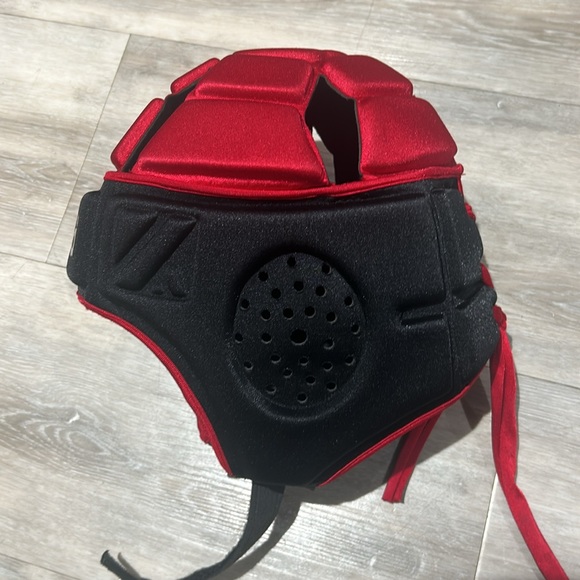 Scrum Cap Rugby - Picture 2 of 5